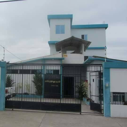 Hollywood Gym Y Spa Machala photo