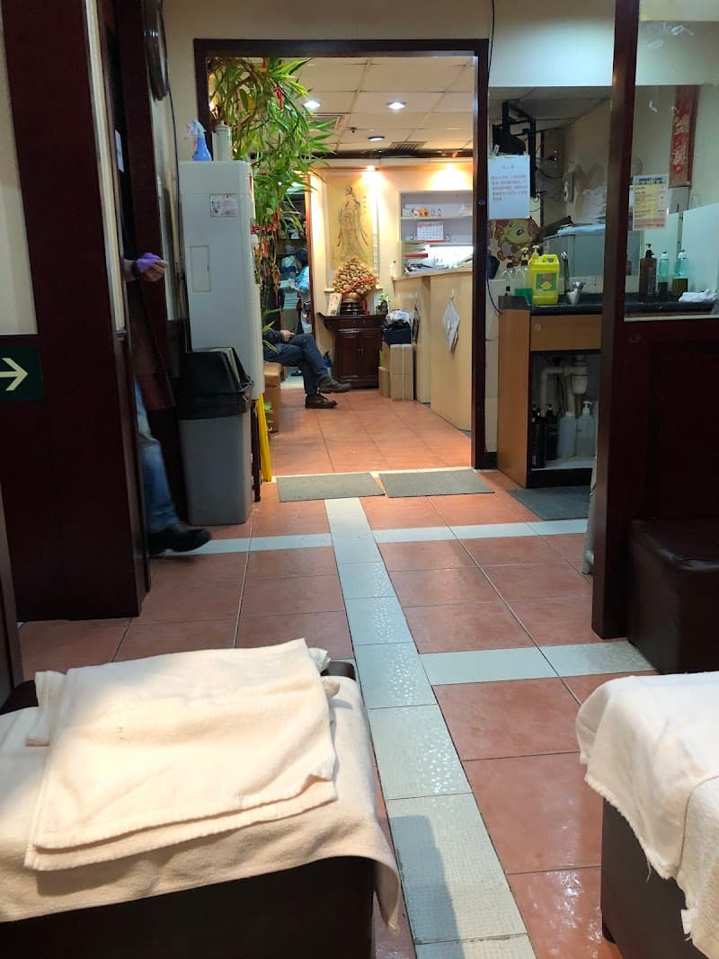 Hong Wai Foot and Reflexology Hong Kong photo