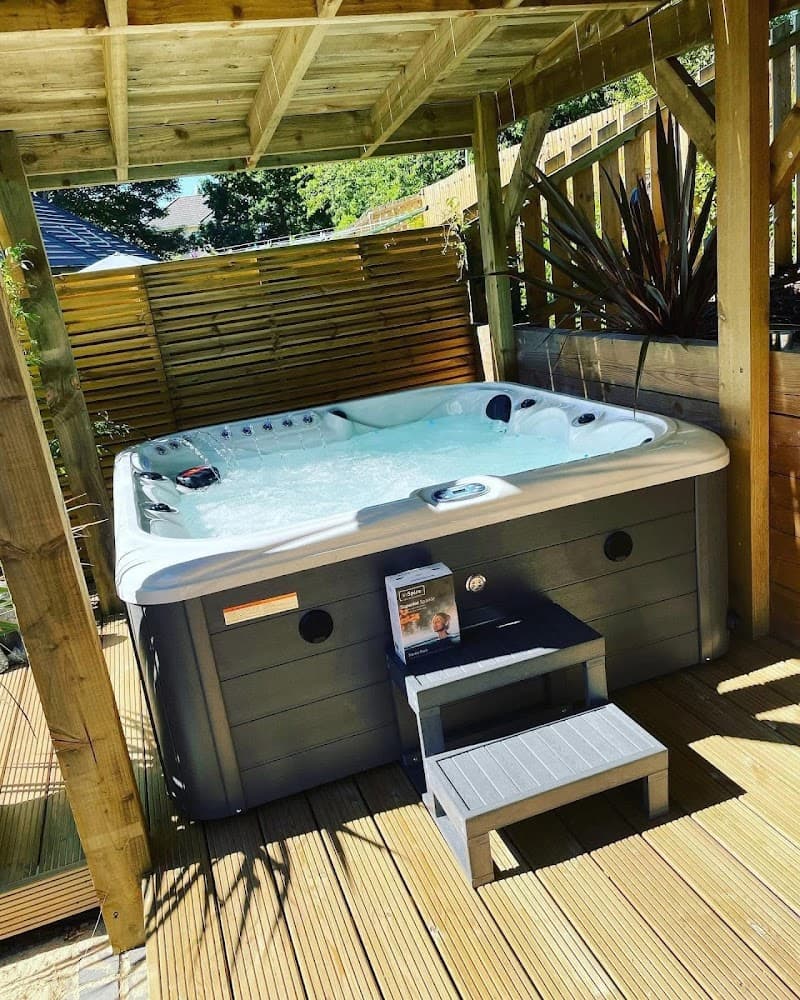 Hot Tubs 4 Less Chesterfield photo