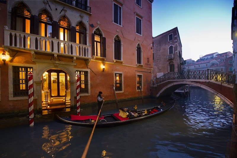 Hotel Ai Reali Venice photo