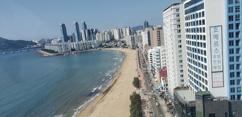 Hotel Aqua Palace Busan photo