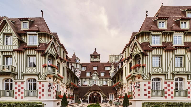 Hotel Barrière Le Normandy Deauville photo