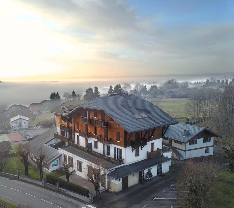 Hôtel Bellevue Évian-les-Bains photo