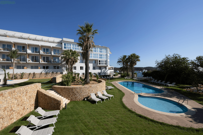Hotel Catalonia Mirador des Port Menorca photo