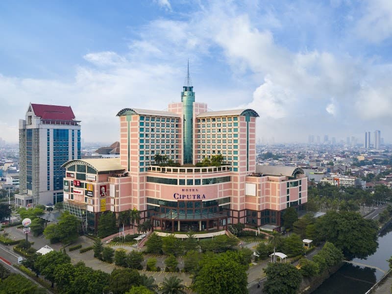 Hotel Ciputra Jakarta managed by Swiss-Belhotel International photo