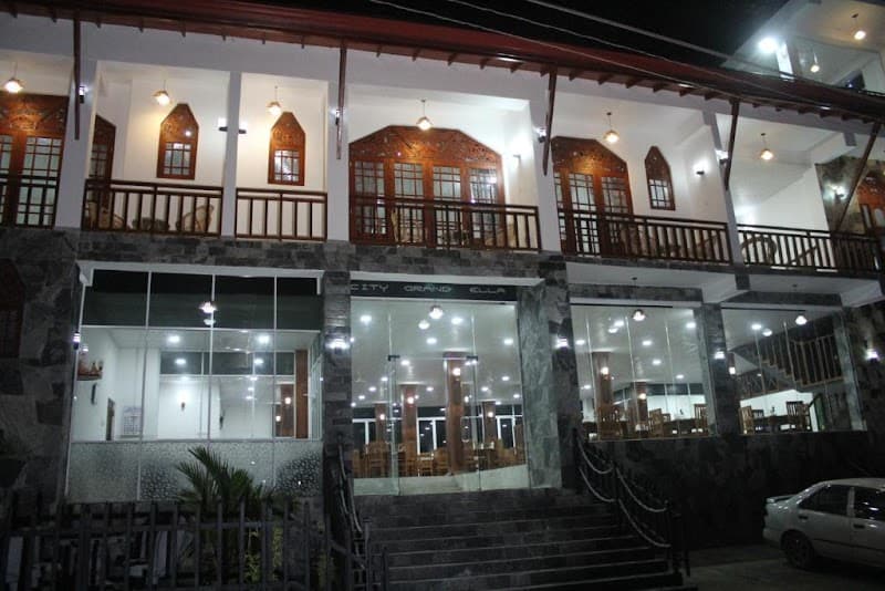 Hotel City Grand Ella photo