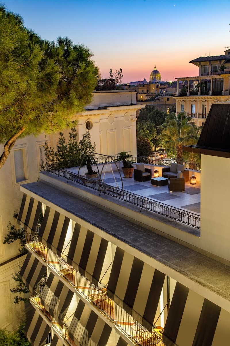 Hotel Donna Laura Palace Rome photo