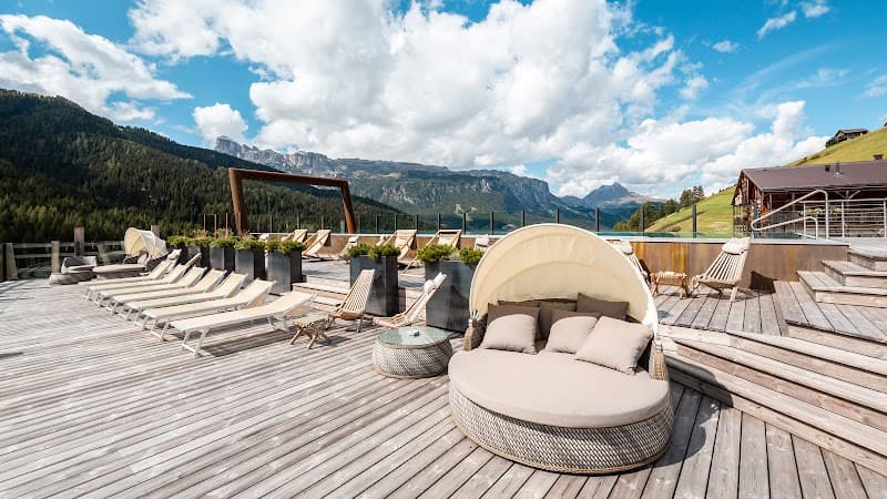 Hotel Fanes Dolomites photo