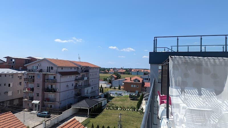 Hotel Hollywoodland Wellness & Aquapark Belgrade photo