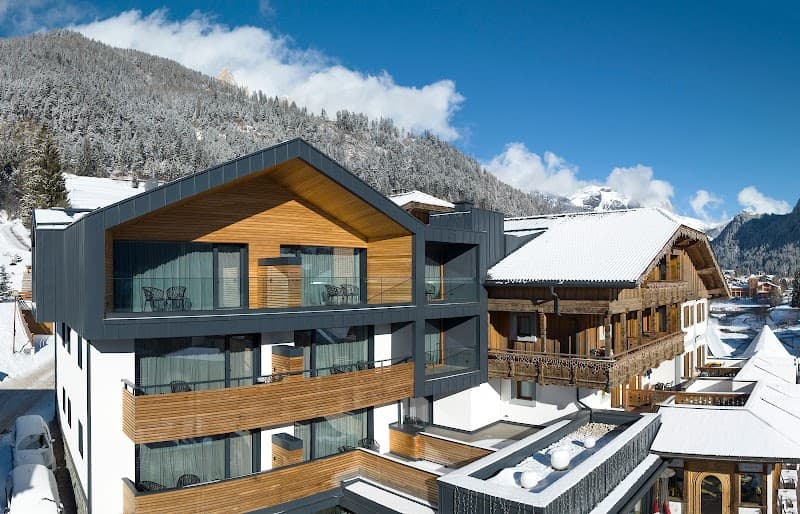 Hotel Ladinia Dolomites View photo