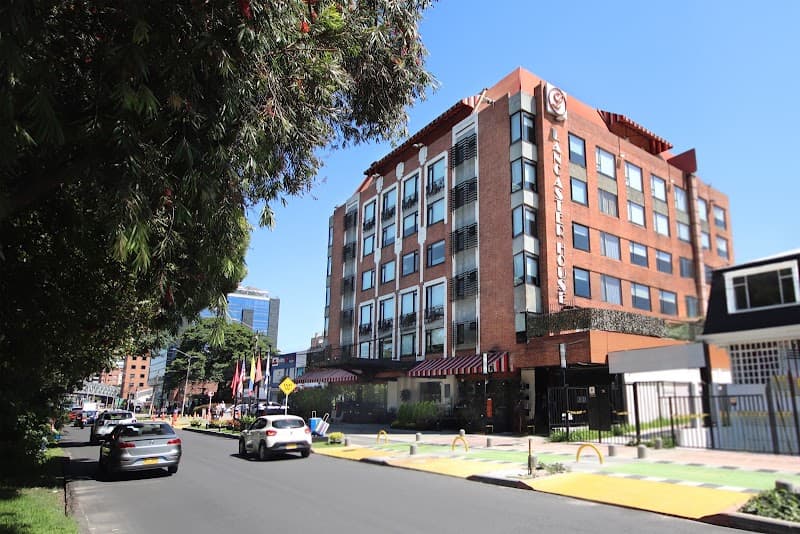 Hotel Lancaster House Suites Bogotá photo
