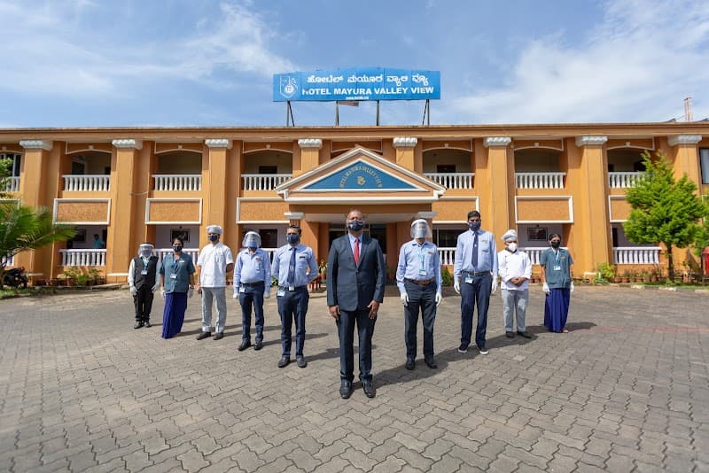 Hotel Mayura Valley View Madikeri Coorg photo