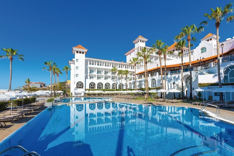 Hotel Riu Madeira photo