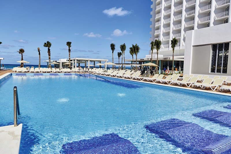 Hotel Riu Palace Paradise Island Nassau photo