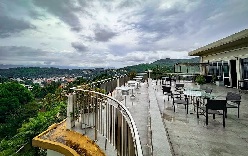 Hotel Topaz Kandy photo