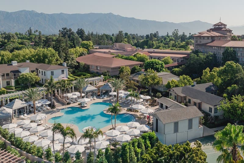 Huntington Spa And Salon Pasadena photo