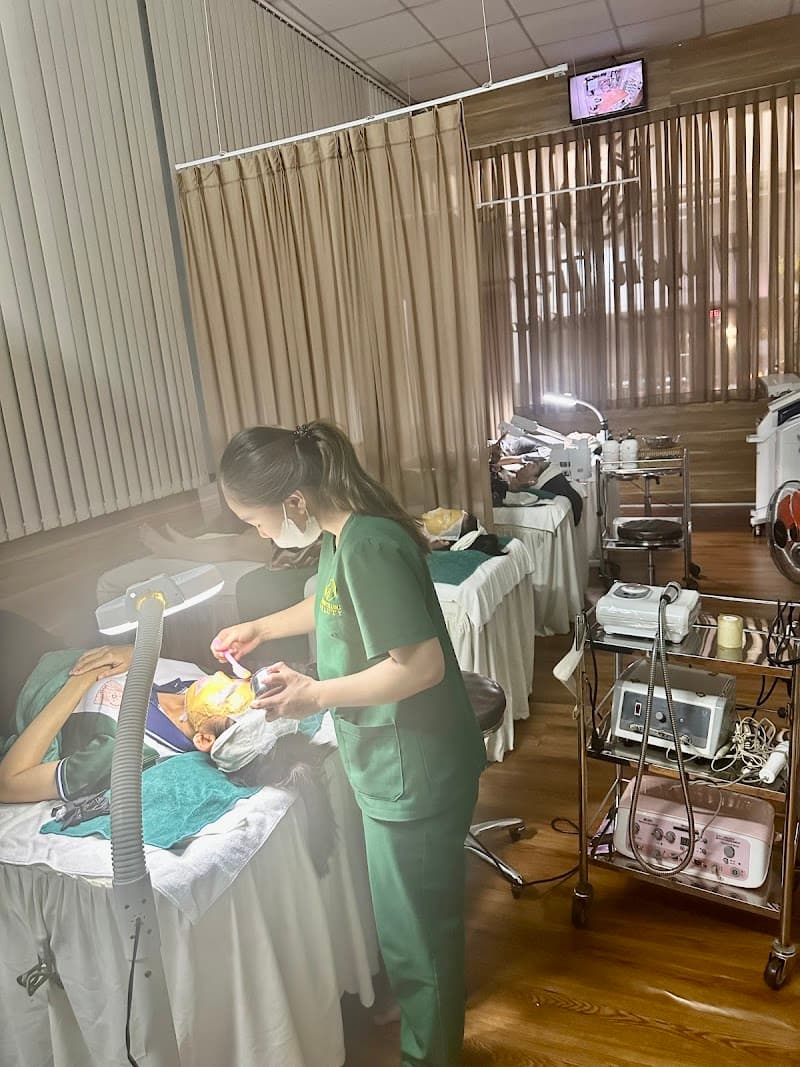 Huyền Spa chuyên làm đẹp và Đào tạo học viên Đồng Xoài photo
