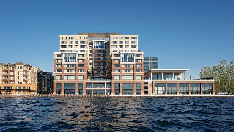 Hyatt Regency Lake Washington at Seattle's Southport photo