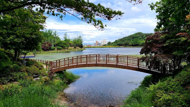 Icheon Seolbong Oncheon Land Icheon City photo