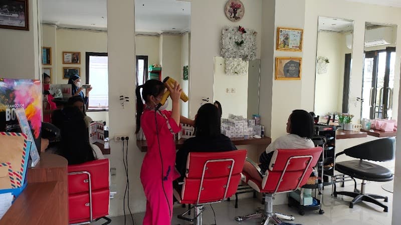 Ika Salon Makassar photo