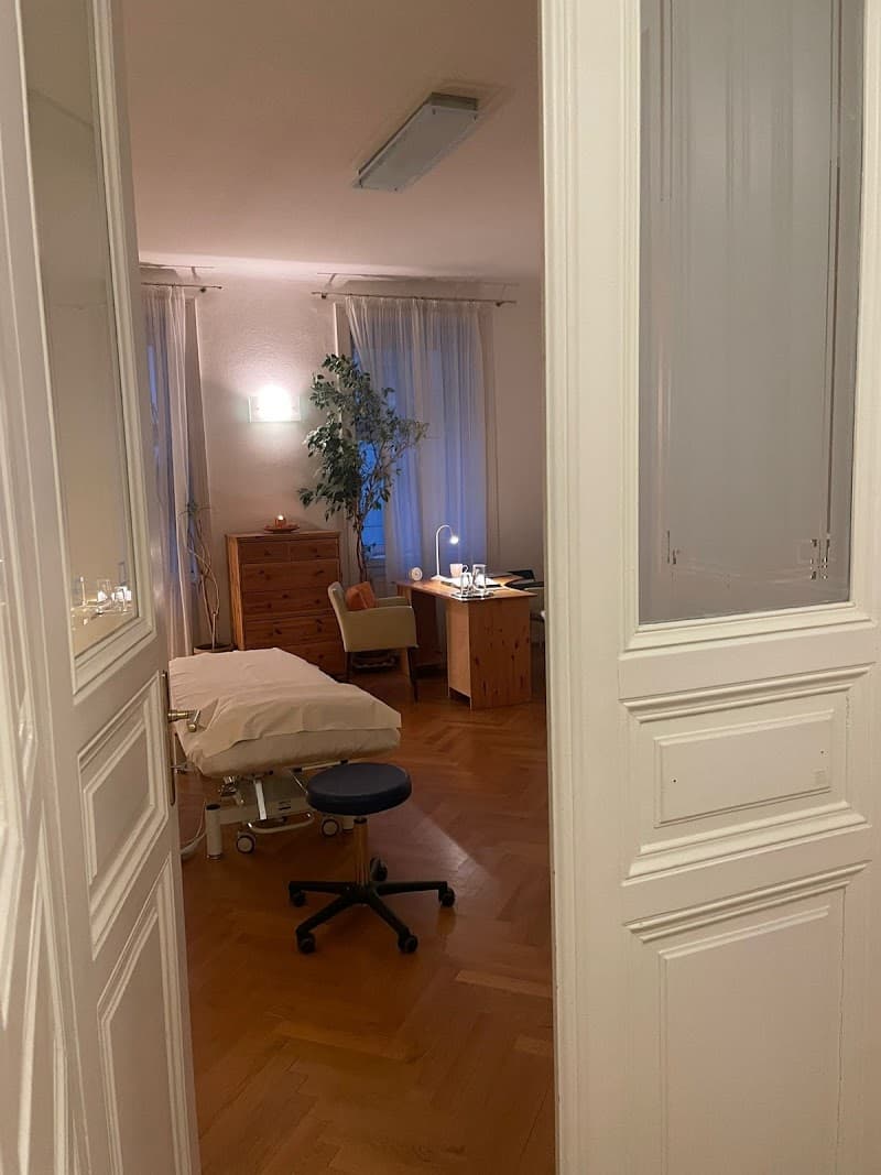 In guten Händen Massagepraxis Wien photo