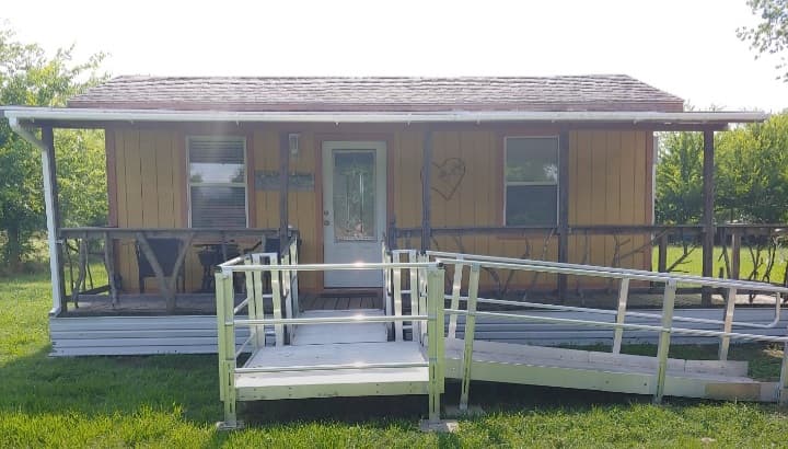 In Touch Therapeutic Massage by Cindy Thomison LMT Sulphur Springs photo