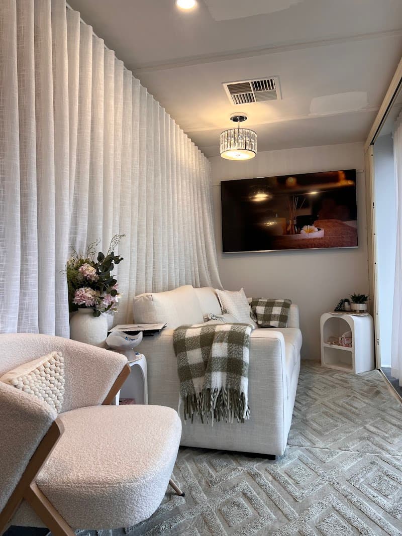 Indulge day spa Clearview photo