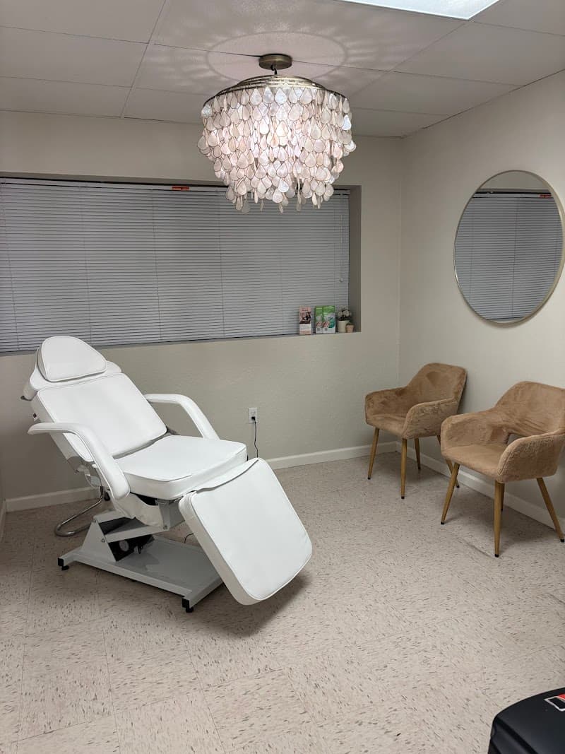 Infinite Glow Aesthetics Manvel photo