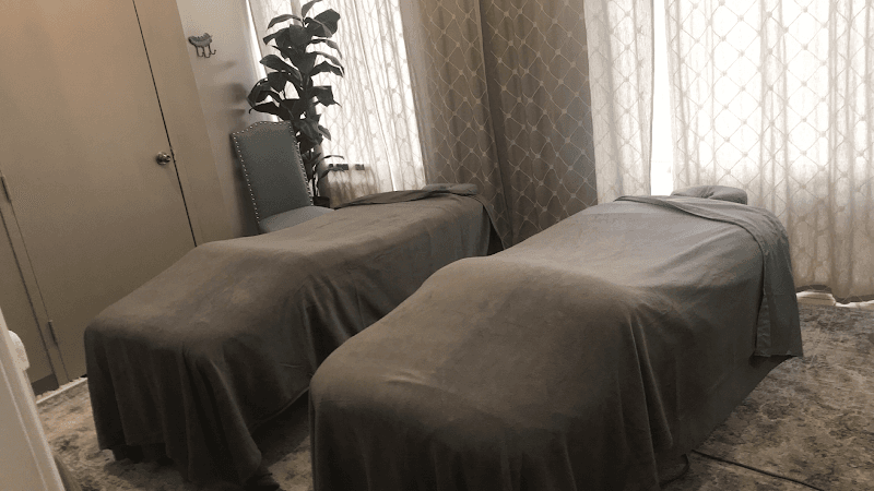 Inner Essence Spa Orange photo