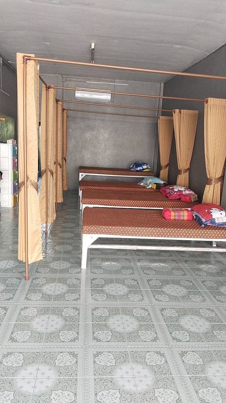 Irin Health Massage Kabin Buri photo