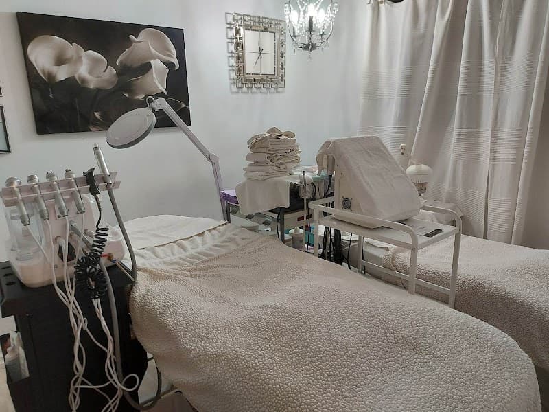 Iris Kelly Aesthetics Calgary photo