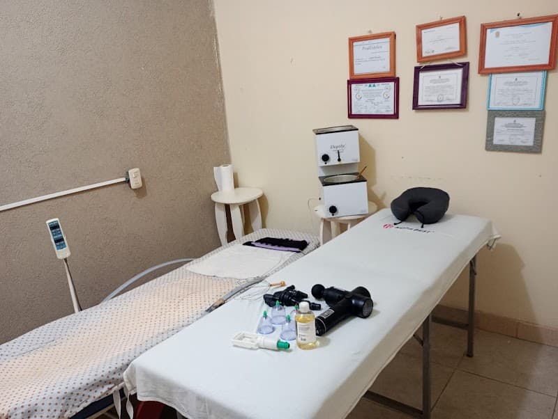 Isabel Masajista y Cosmetóloga Tigre photo