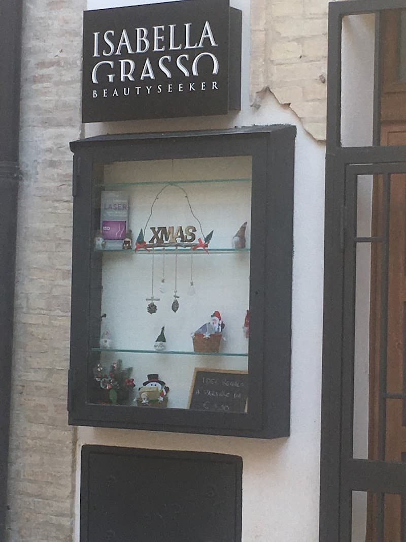 Isabella grasso beauty seeker Lucera photo