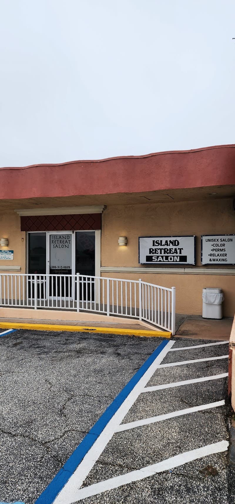 Island Retreats Salon and Spa Ormond Beach photo