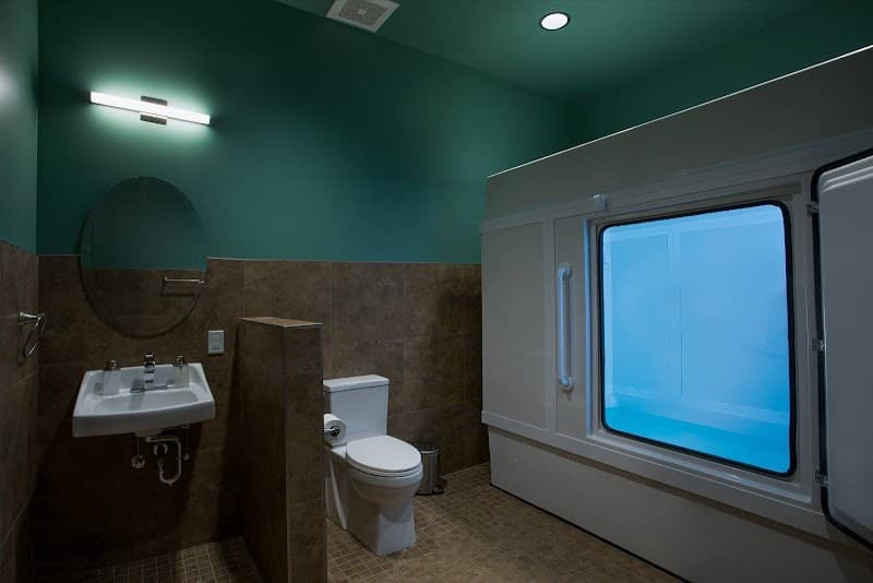 Isolate Float Center Boulder photo