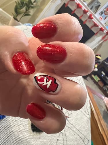J nail Dededo photo