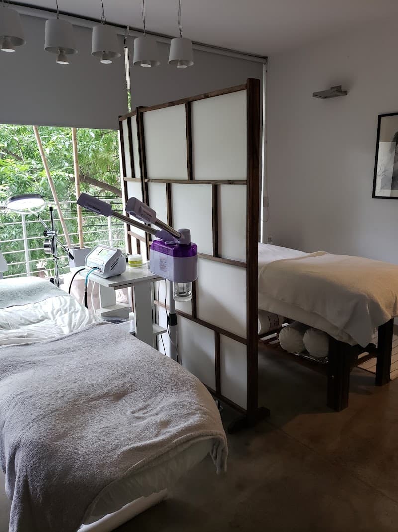 Jackie Walters wellness studio Ciudad de Buenos Aires photo