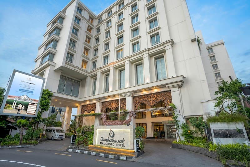 Jambuluwuk Malioboro Hotel Yogyakarta photo