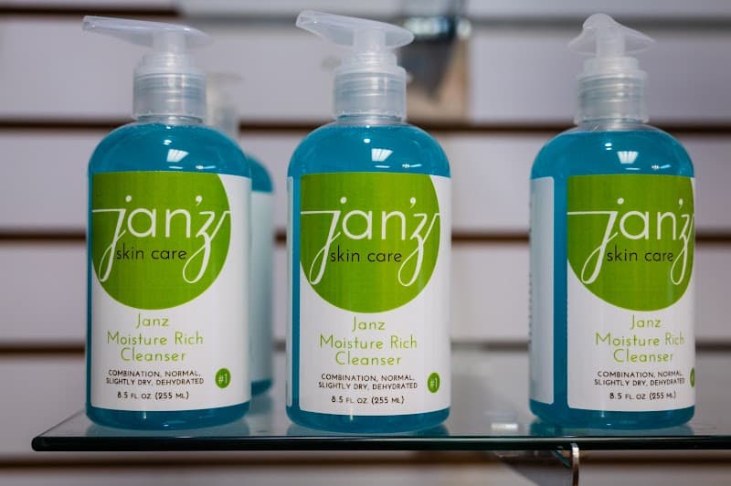 Jan'z Salon Spa Guntersville photo