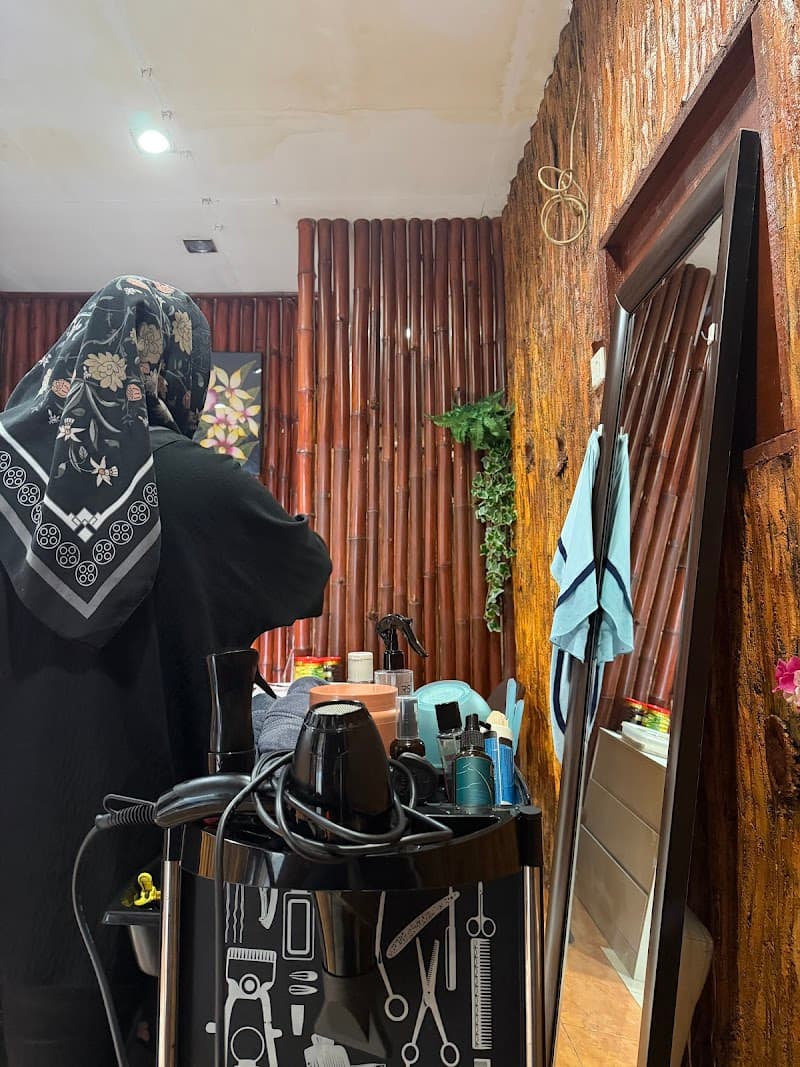 Janet Massage, Spa & Manicure/Pedicure Center Air Hitam photo