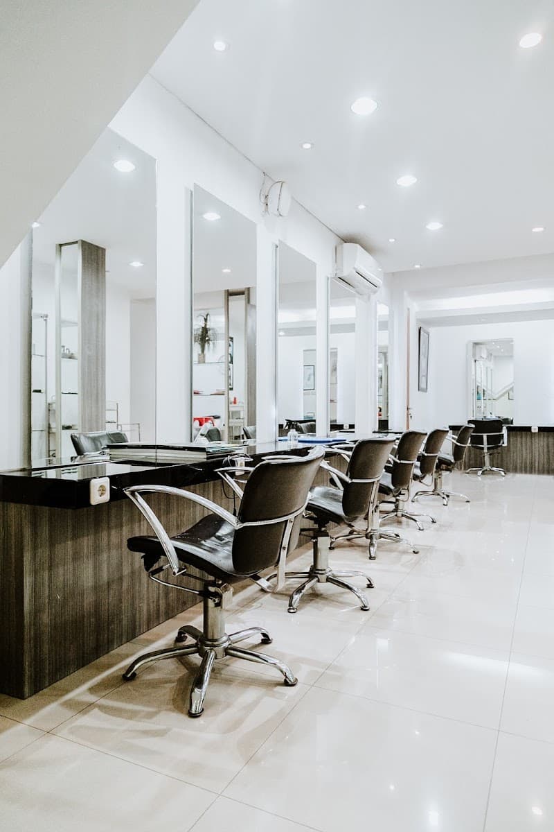 Jari Jari Salon & Spa Bandung Kota photo