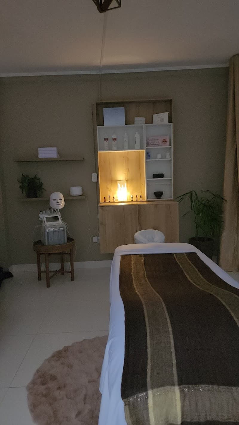 Jazmin Siluet SPA Cuenca photo
