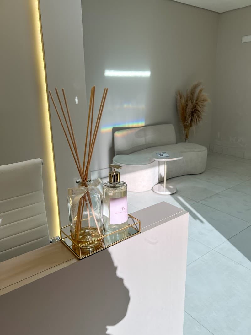 Jenifer Sueroz estética avançada Maringá photo