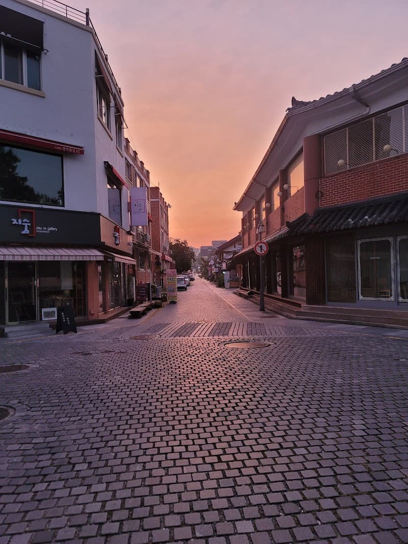 Jeonju Hanok Spa photo