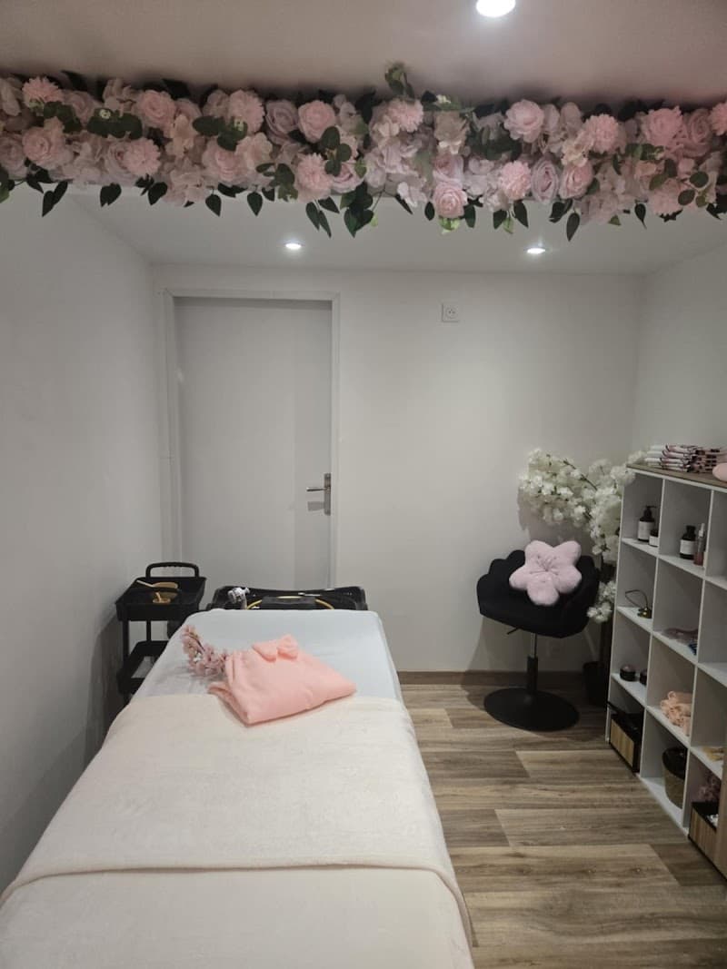 Jess body lift & head spa Fresnoy-la-Rivière photo