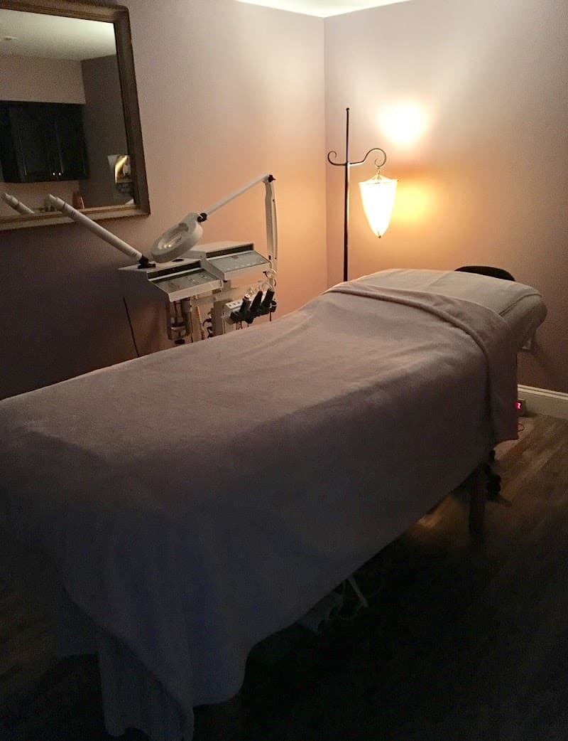 Jewels Day Spa Somerset photo