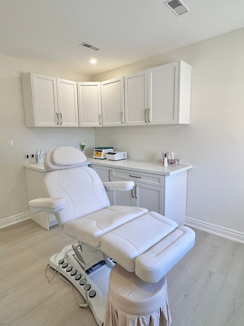 Jourdeness SPA Toronto photo