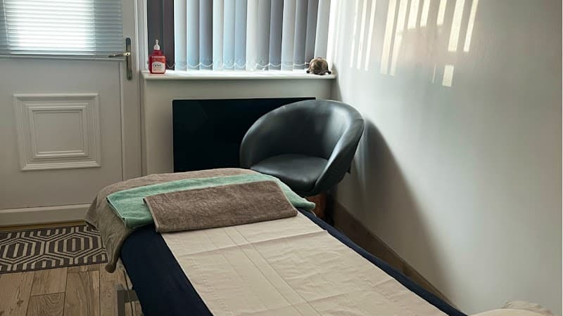 Justine de-Burgh Bradley Acupuncture Sports Massage & Holistic Well Being Kingswinford photo