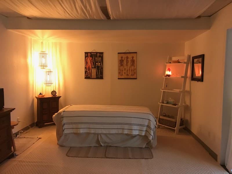 Kaitlin Iversen Healthful Living White Salmon photo