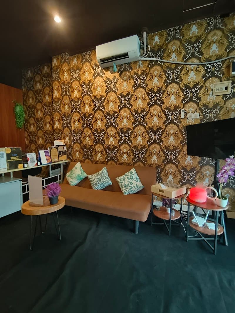 Kakimu Family Massage & Reflexology Depok photo